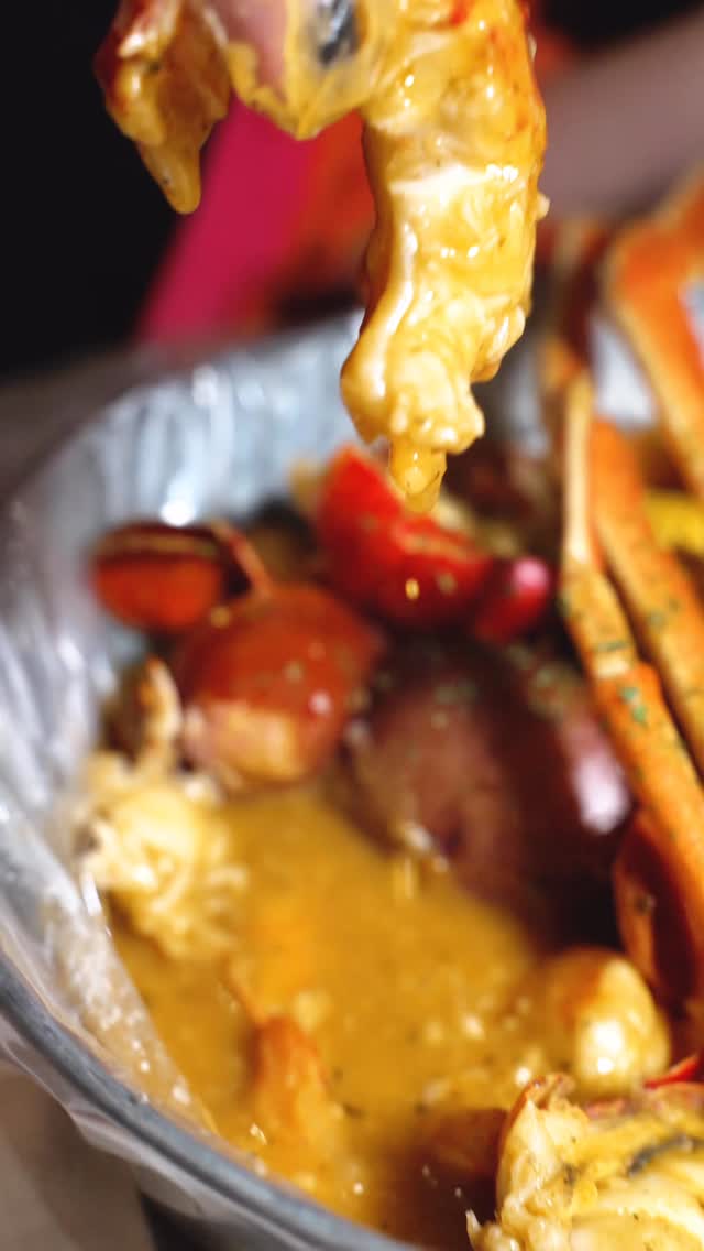 This cures the soul🧡
Visit Cajun Boil today. Hot seafood makes people happy
#cajunboil #miamifood #miamirestaurants #cajunfood #hollywoodfl