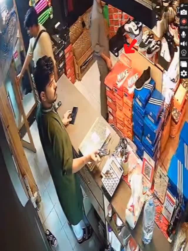 Someone left their debit card at our shop by mistake.
Know him? Please tag or inform him.