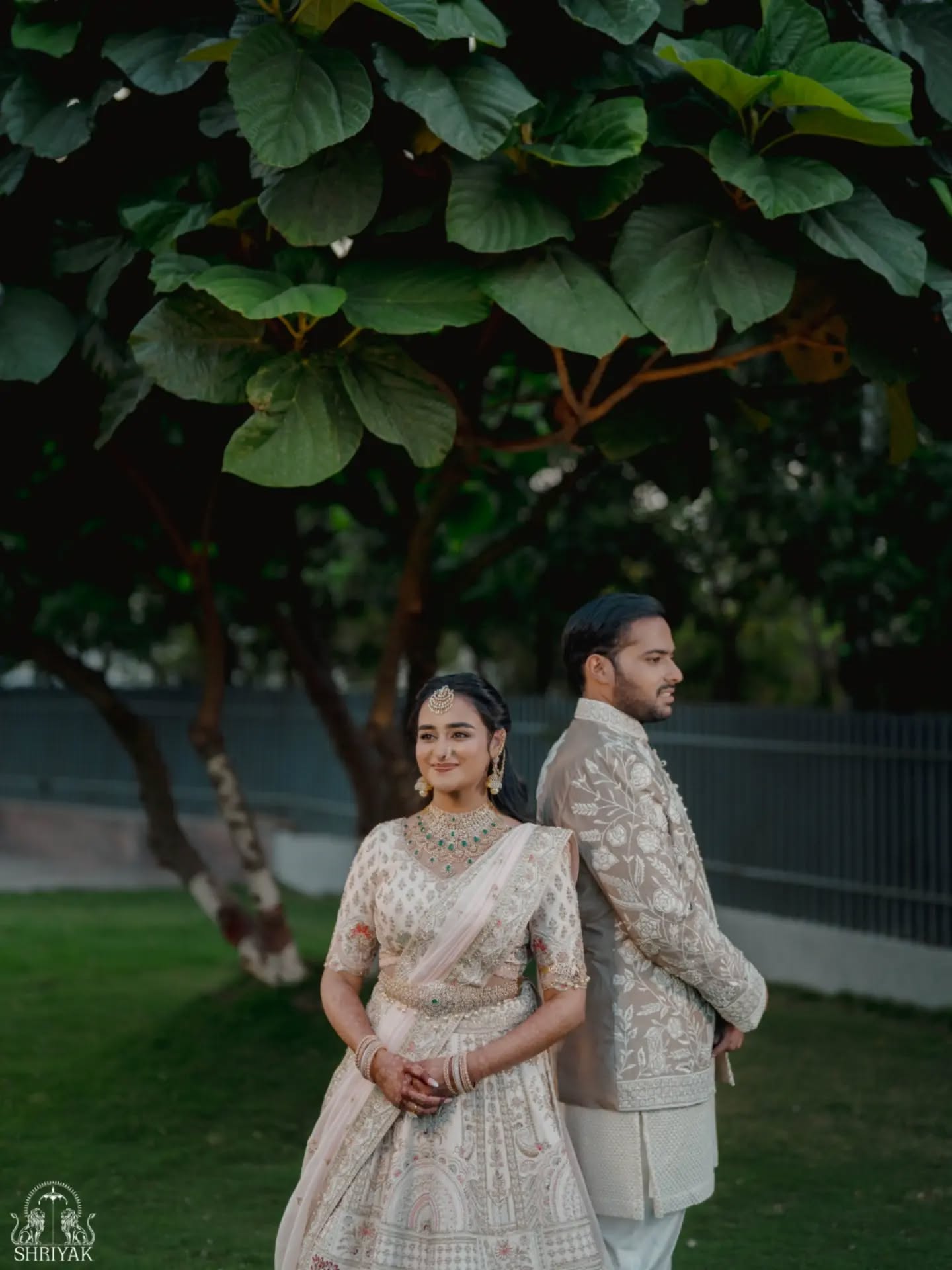 A little magic in every frame 🤍
Two people, one promise,
and a beautiful chapter waiting to unfold.
MUA: @maneesh_katam
Decor: @popandshineevents
Jewellery: @manadiamonds
Venue: @snrconventionsandresort
Shot by: @shriyak
.
.
#bridesofhyderbad #engagement #telugubrides #weddingphotographer #pelli